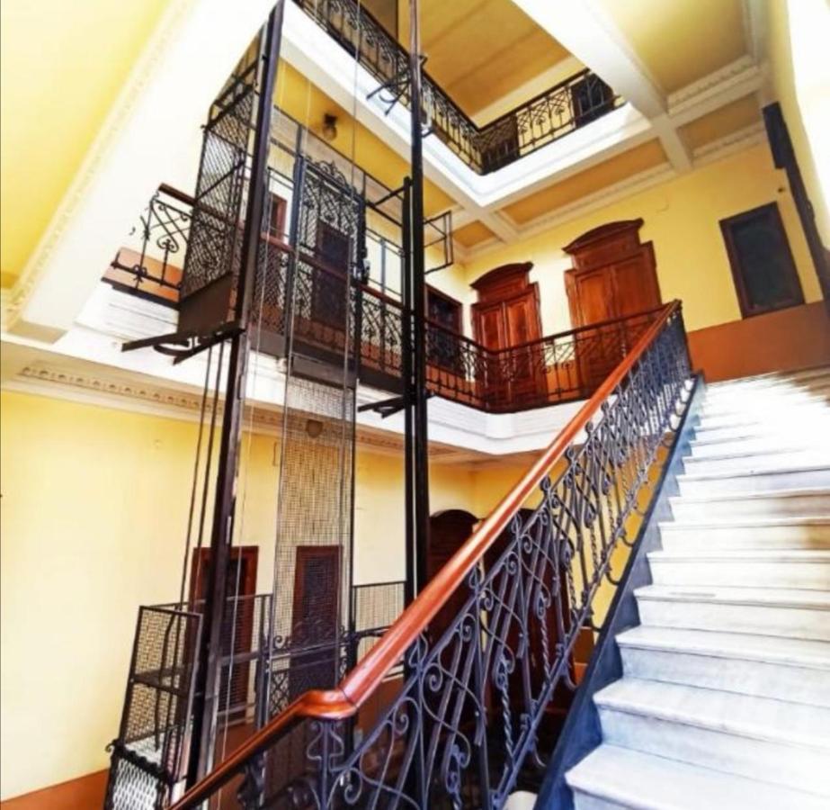 Appartement Mansardato - La Tua Casa Nel Cuore Di Torino Extérieur photo